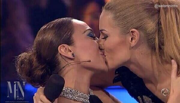 edurne monica naranjo beso