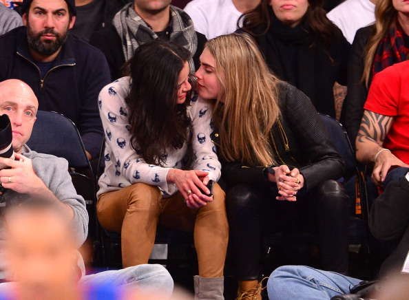 Cara Delevingne Michelle Rodriguez Kiss Beso2, Hay una lesbiana en mi sopa