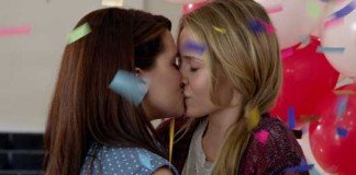 ‘Faking it’: cuando ser lesbiana en el instituto es guay 'Faking it': cuando ser lesbiana en el instituto es guay