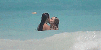 Michelle Rodriguez y Cara Delevingne: sol, playa y amor Michelle Rodriguez y Cara Delevingne: sol, playa y amor