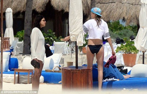 Michelle Rodriguez y Cara Delevingne: sol, playa y amor