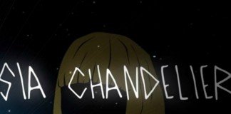 Sia recrea el video de ‘Chandelier’ en directo