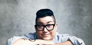 Lea DeLaria se enfrenta a un predicador en el metro de Nueva York