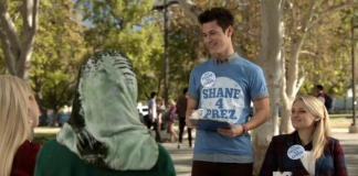 Michael J. Willett, de ‘Faking it’: «Recibí muchas presiones para quedarme en el armario»