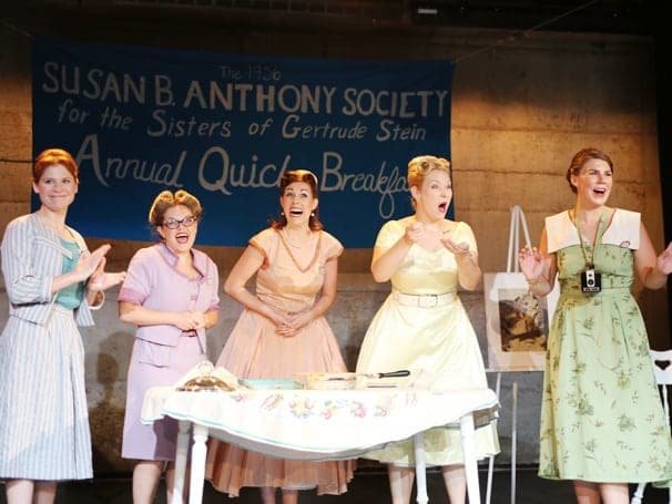 Obra de teatro '5 Lesbians Eating a Quiché'