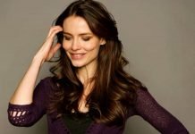 Saffron Burrows, la visibilidad discreta