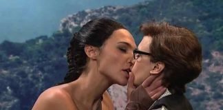 16 GIFS de besos entre chicas que te van a gustar (seguro)