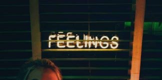 Hayley Kiyoko, a tope de croqueteo en ‘Feelings’