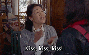 Kiss Kiss Kiss, Hay una lesbiana en mi sopa