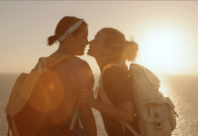 ‘Strangers’: la webserie de Facebook es un «sí» total