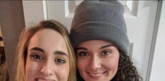 Estas dos chicas se pidieron matrimonio al mismo tiempo, y es cute