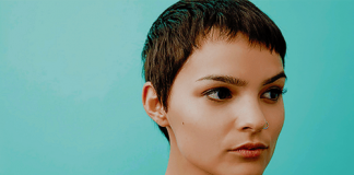 El publicista de Brianna Hildebrand le ofreció ocultar su orientación sexual al público
