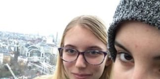 Un instituto cambia su reglamento para que dos chicas puedan ser «reinas del baile»