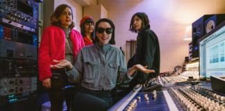 Sleater-Kinney y St Vincent, juntas en ‘Hurry on home’