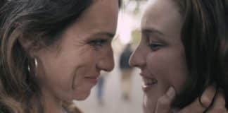 Elefantes hacen una versión de ‘Mujer contra mujer’