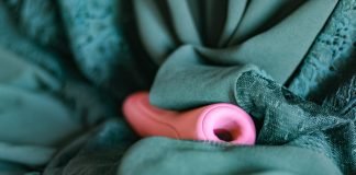 Al nuevo Satisfyer lo controlas desde tu móvil: Curvy 1+