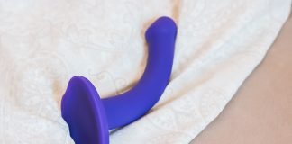 Double Density de Strap-on-me es el dildo que cumple todos los requisitos