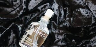 Más sensaciones y menos fricción en el sexo sáfico con el lubricante überlube