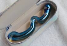 Ohwii de Biird, el dildo de vidrio que te llevará al séptimo cielo