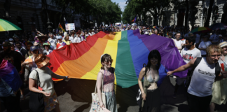 Orgullo sí, pero no mucho